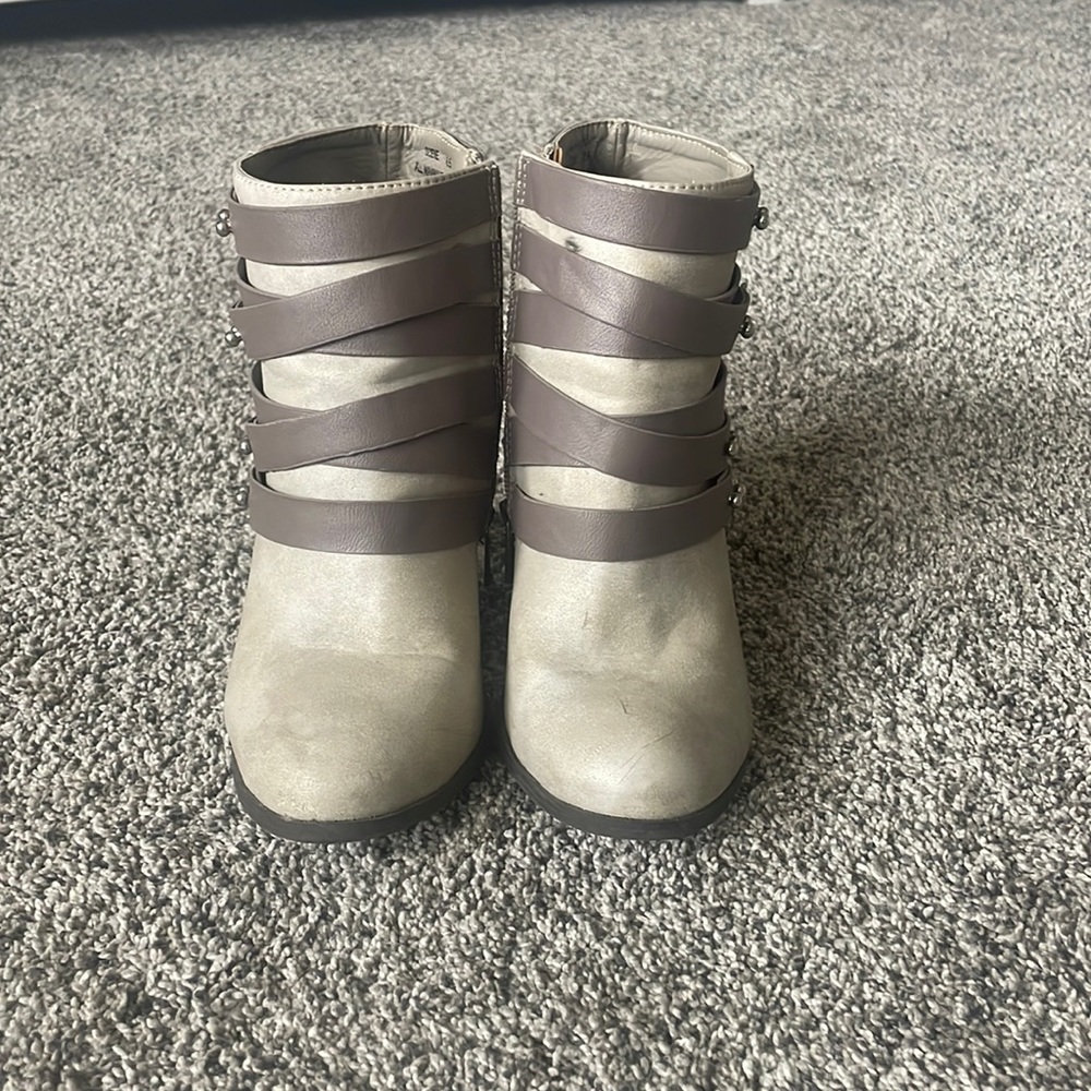 Dollhouse brand booties. Size 8.5